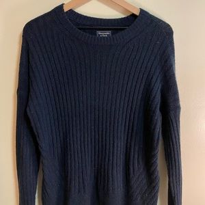 Navy Abercrombie & Fitch Sweater